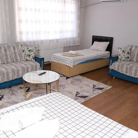 Ξενοδοχείο με διαμερίσματα Eyluel Butik